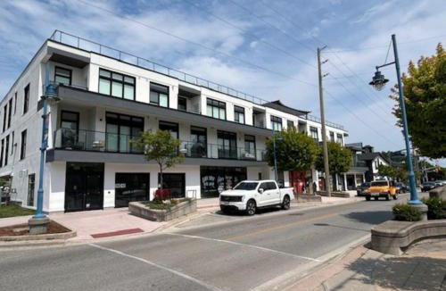 Grand Bend Apartment | Beachview getaway at the New Carlyle 200 on the Main strip in Grand Bend
