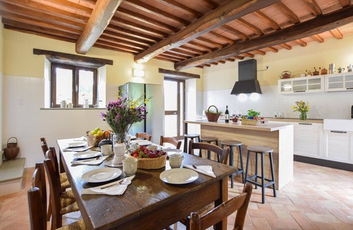 Monte Santa Maria Tiberina House | Beautiful home in Monte Santa Maria Tibe