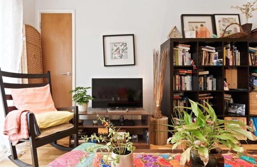 Newham Apartment | Beautiful 1 bed w/ balcony in East London 10 min to tube