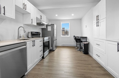 Hull Apartment | Beautiful 1-bedroom apartment with AC in charming Gatineau