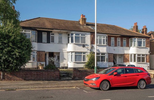 Squirrel's Heath House | Beautiful 2BR House with Private Garden