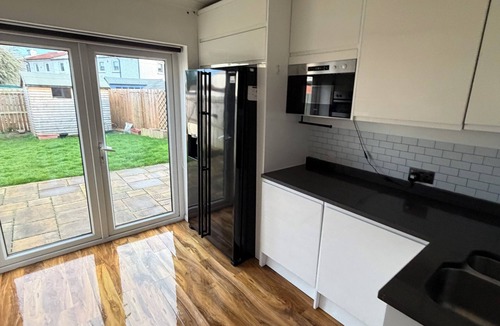 Shawlands House | Beautiful 3-bedroom house in Glasgow perfect for your getaway