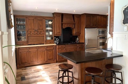 Selwyn Cottage | Beautiful 4 Bedroom Cottage on BuckHorn Lake
