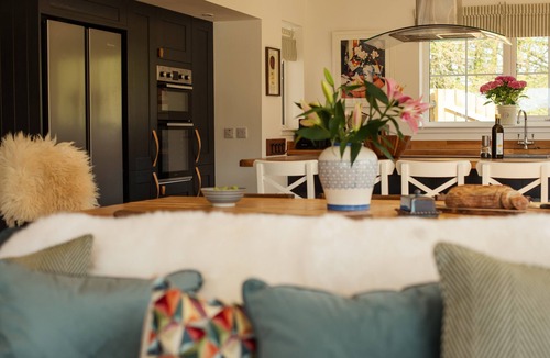 Lerags Apartment | Beautiful 4 bed house with views of hills and sea