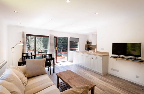 Crianlarich Apartment | Beautiful 4 star, 2 bedroom chalet with mountain views. A true Highland landscape all around