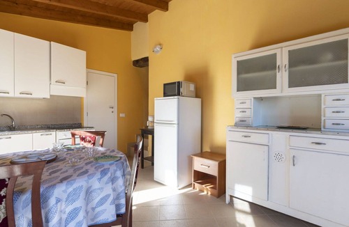 Prela Apartment | Beautiful apartment for 4 people with WIFI, pool, patio, pets allowed and panoramic view