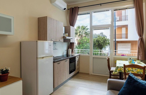 Diano Marina Apartment | Beautiful apartment for 4 guests with WIFI, TV and balcony