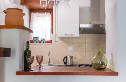 Villaggio Piras Apartment | Beautiful apartment for 4 people with A/C, TV, patio and pets allowed