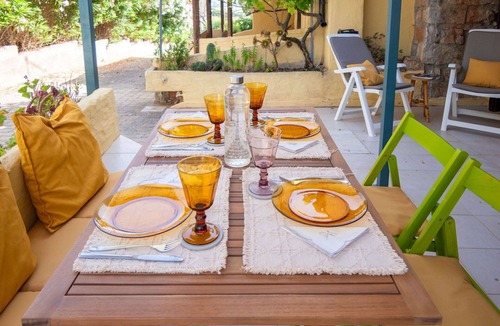 Villaggio Piras Apartment | Beautiful apartment for 4 people with A/C, TV, patio and pets allowed