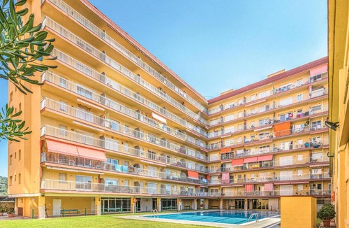 Malgrat de Mar Apartment | Beautiful Apartment In Malgrat De Mar With 2 Bedrooms, Wifi And Outdoor Swimming Pool