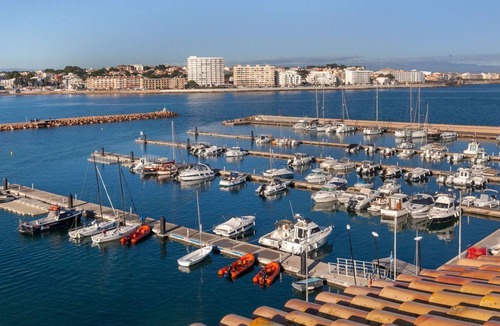 Pedrinya Apartment | Beautiful apartment for 2 people with WIFI, A/C, TV and terrace