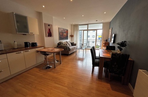 Partick Apartment | Beautiful apartment in westend