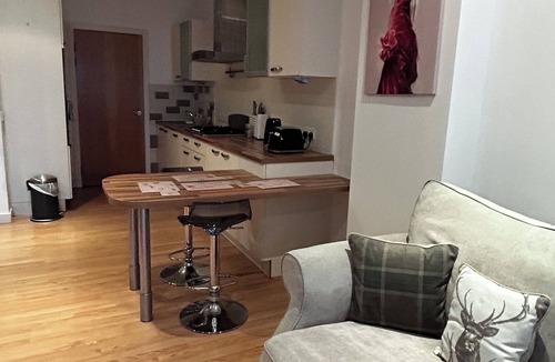 Partick Apartment | Beautiful apartment in westend