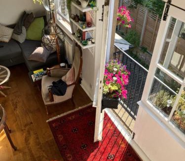 St Albans Apartment | Beautiful City Centre Apartment with Cathedral View