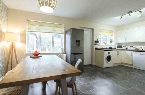Connel House | Beautiful cosy 2-bedroom entire house in Connel, near Oban