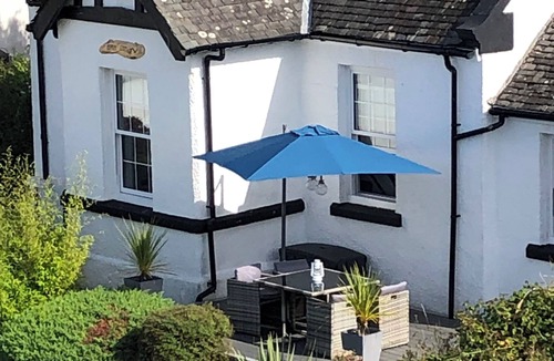 Dunure Cottage | Beautiful cottage on the beach, great sea views!
