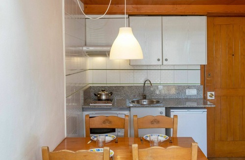 Els Griells Apartment | Beautiful apartment for 4 guests with pool, WIFI, A/C, TV and terrace
