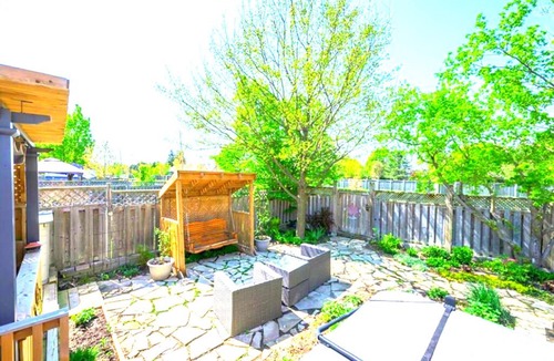 London House | Beautiful, Furnished, Clean Self Contained Basement with Utilities, London ON