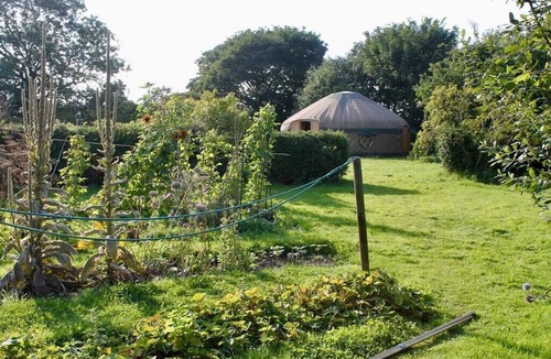 Scunthorpe Apartment | Beautiful Giant Glamping Yurt: Sleeps 8