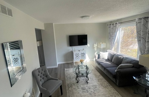 London House | Beautiful home in west of London, Ontario