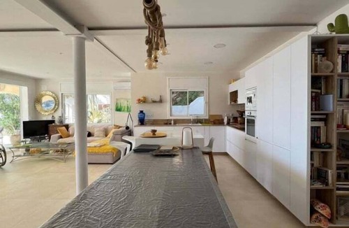 Almadraba-Canyelles Ski Chalet | Beautiful house in Roses near the beach Av-45