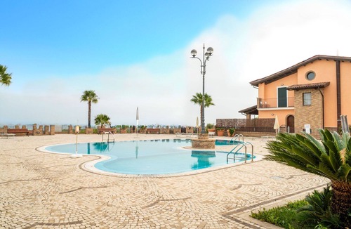 Tortoreto Lido Apartment | Beautiful apartment for 4 guests with WIFI, pool, A/C, TV and pets allowed