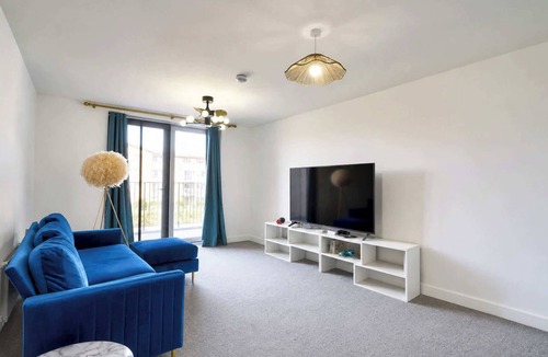 Great Baddow House | Beautiful Newbuild 5 bedroom Town House