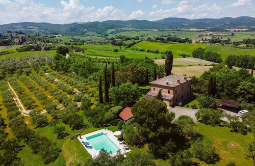 Torrita di Siena Villa | Beautiful private villa for 11 people with private pool, WIFI and TV, close to Montepulciano