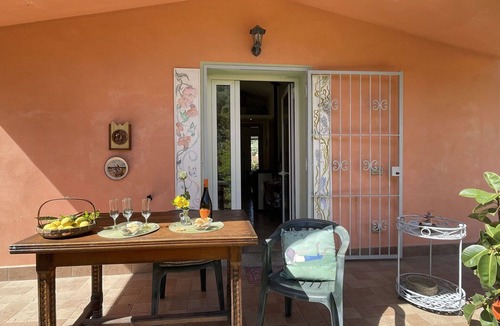 Costa dʼOneglia House | Beautiful private villa for 4 guests with WIFI, A/C, TV, patio and pets allowed