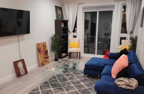 Amherstview House | Beautiful spacious new 4 bedroom home located 5 mins to Lake Ontario.