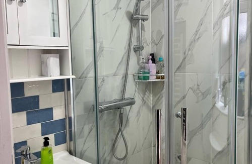 Redbridge Apartment | Beautiful Studio Flat in Aldersbrook/Wanstead