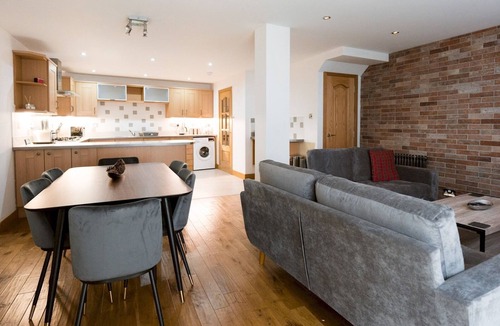 Kelvinbridge House | Beautiful Unique 3Bed Mews Cottage House - Pass the Keys