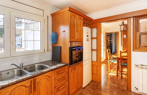 Vidreres House | Beautiful villa for 8 guests with private pool, WIFI, TV, patio and pets allowed