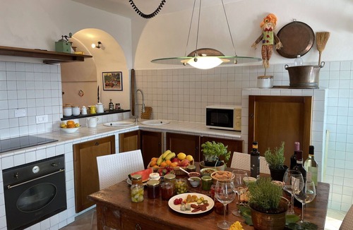 Lucinasco House | Beautiful villa for 6 people with WIFI, A/C, TV and patio