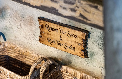 Broxbourne House | Bedrock – A Flintstone-Inspired Cave Stay
