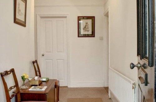 Bury St Edmunds House | Beech Tree Cottage with free parking