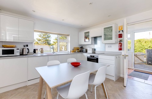 Treator Cottage | BELLA VISTA, pet friendly, country holiday cottage in Polzeath