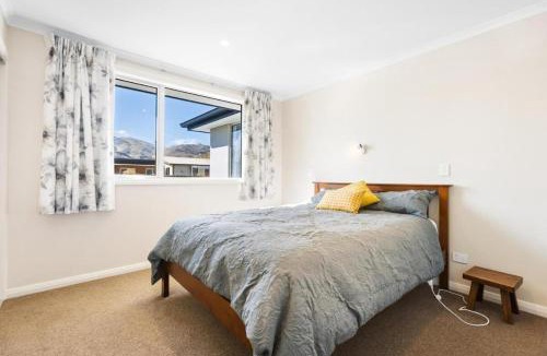 Lowburn House | Best for Mates! Double Ensuite!
