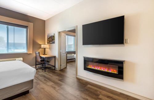 Gananoque Hotel | Best Western Plus 1000 Islands Hotel & Suites- Newly Renovated