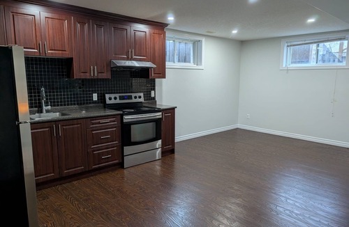 Highland West House | Big house for the big family! 6 bedrooms and 3.5 bathrooms.