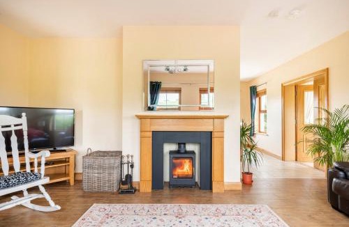 Castlederg House | Bin Mountain Self Catering