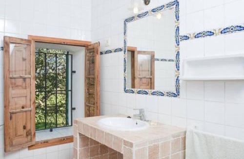 Muro Villa | Biniaco