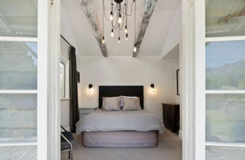 Marlborough House | Birch Hill Cottage in Wairau Valley