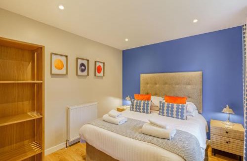 Newton Stewart Ski Chalet | Birch Lodge 21 with Hot Tub
