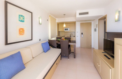 Cala Anguila-Cala Mendia Hotel | Blau Punta Reina