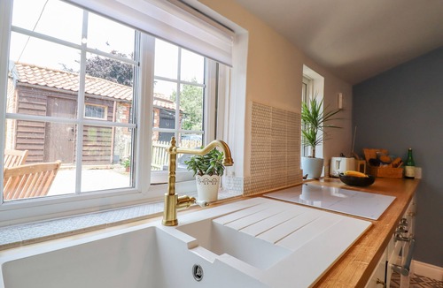 Bury St Edmunds Cottage | Bluebird Cottage