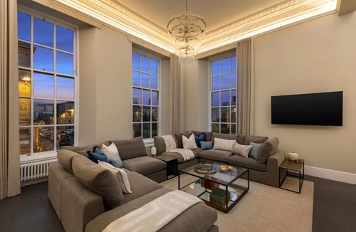 City Centre Glasgow Apartment | Blythswood Square Apartments