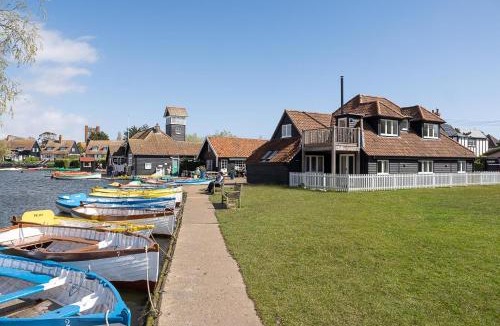 Thorpeness House | Boat Shelter Cottage
