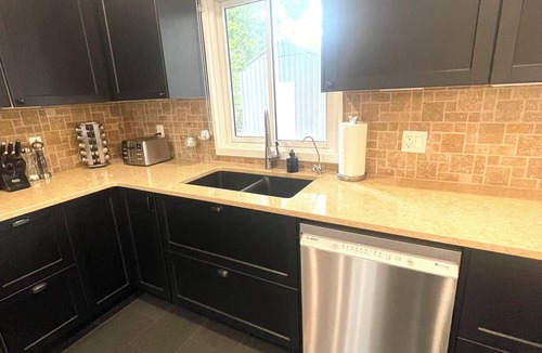 Saint Jacobs House | Boho 3-Bed House Retreat: Hot tub, Sauna, Cold Plunge Outdoor Shower, St. Jacobs