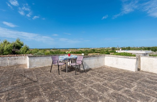 Torre Castiglione House | Bonavista Holiday Villa with Sea View, Wi-Fi and Air Conditioning
